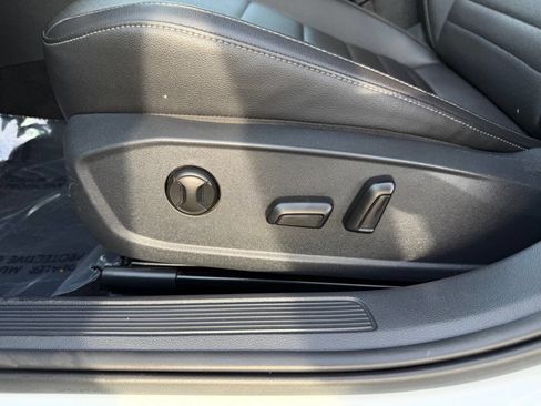 Used 2021 Volkswagen Jetta SE FWD image 42