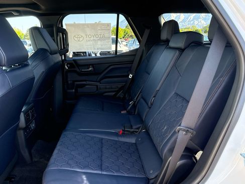 New 2026 Toyota 4Runner 4WD image 10