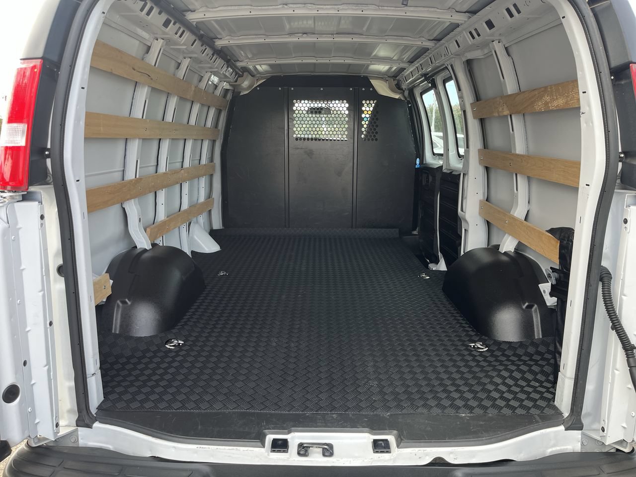 Used 2025 Chevrolet Express 2500 w/ Driver Convenience Package RWD image 20