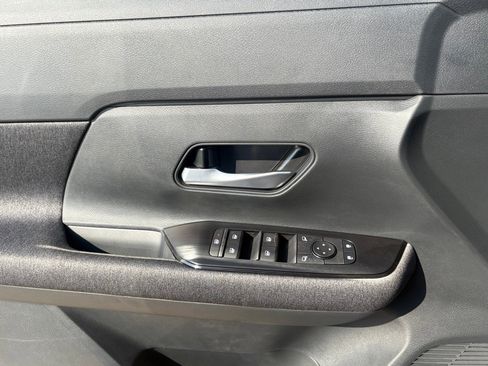 New 2025 Nissan Kicks SV w/ SV Premium Package image 16