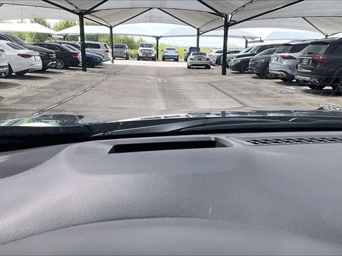 Used 2024 Buick Enclave Premium AWD/4WD image 34