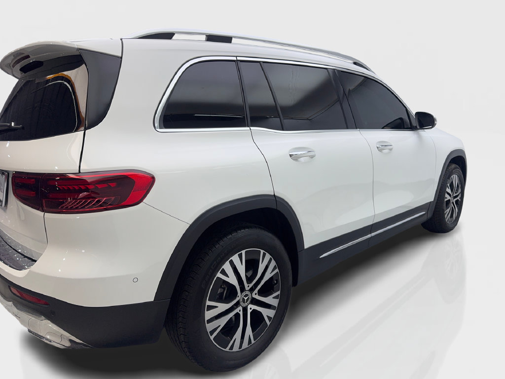 Used 2025 Mercedes-Benz GLB 250 w/ Exclusive Package image 15