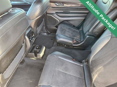 Certified 2022 Jeep Grand Cherokee L Laredo image 30