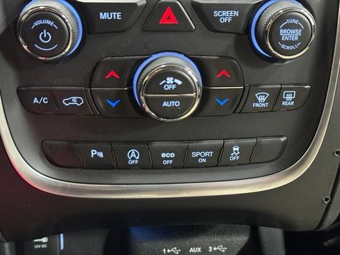 Used 2019 Dodge Durango SXT AWD/4WD image 19
