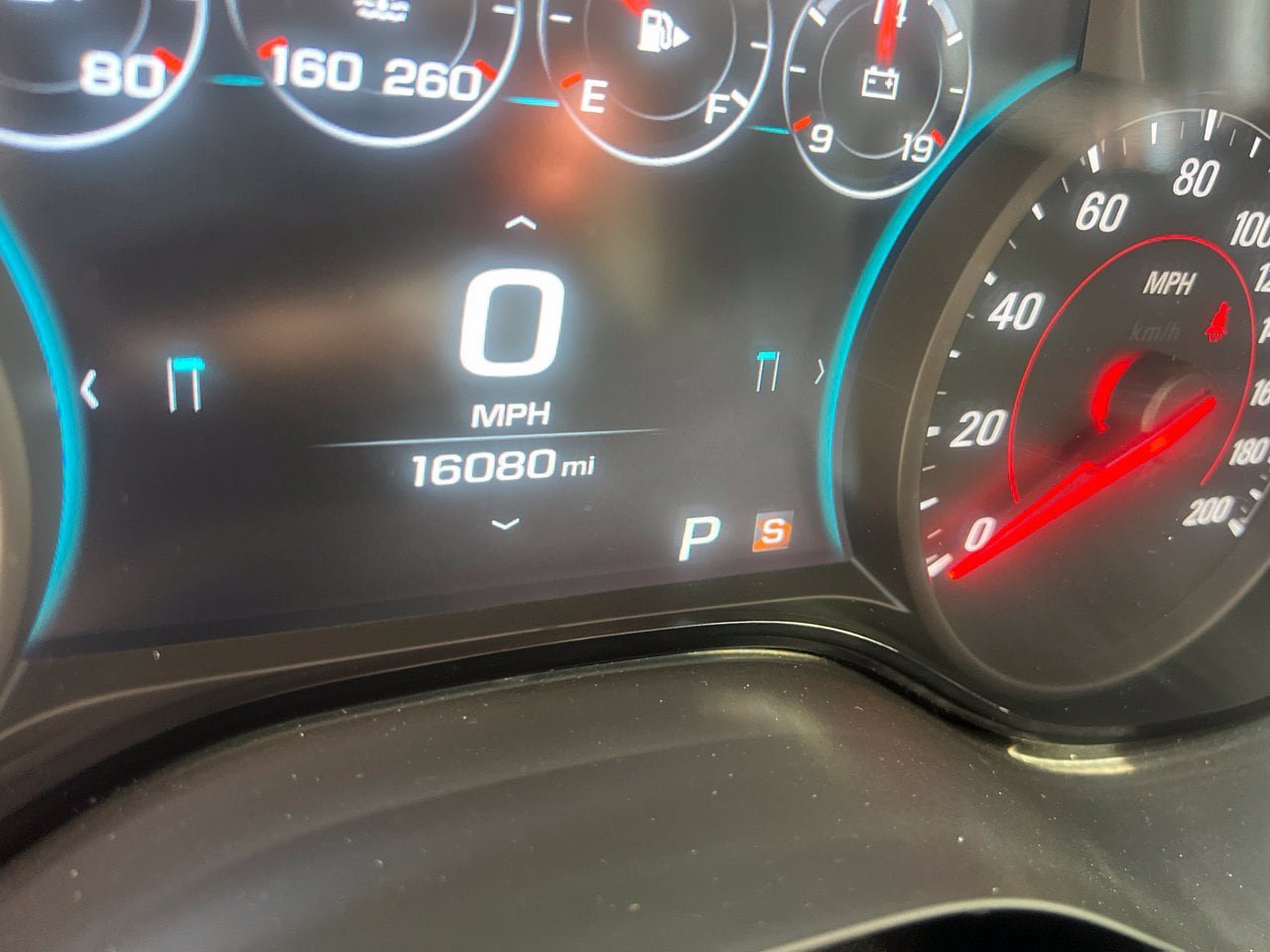 Used 2018 Chevrolet Camaro SS RWD image 4