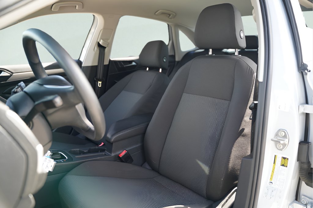 Used 2019 Volkswagen Jetta S w/ Driver Assistance Package FWD image 9
