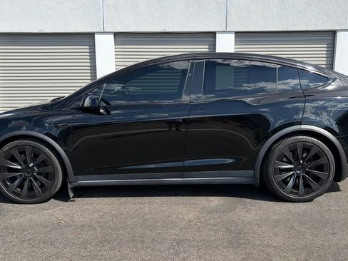 Used 2022 Tesla Model X AWD/4WD image 2