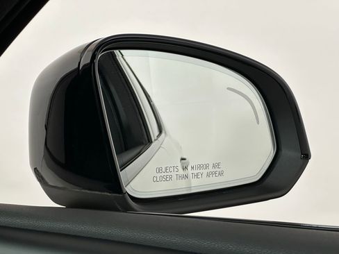 Used 2023 Volvo XC40 Recharge Plus image 28