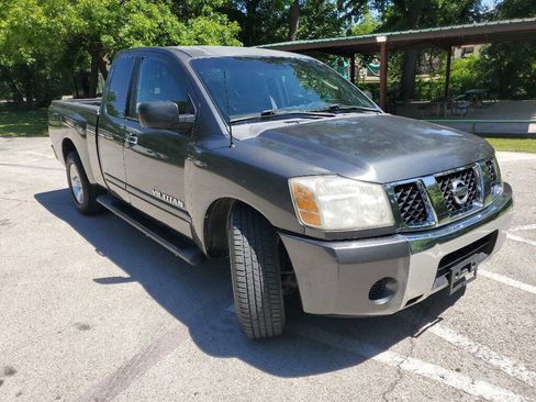 Used 2006 Nissan Titan SE image 8
