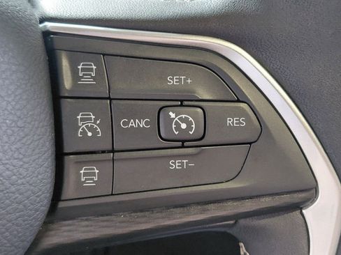 Certified 2024 Jeep Grand Cherokee L Altitude image 24