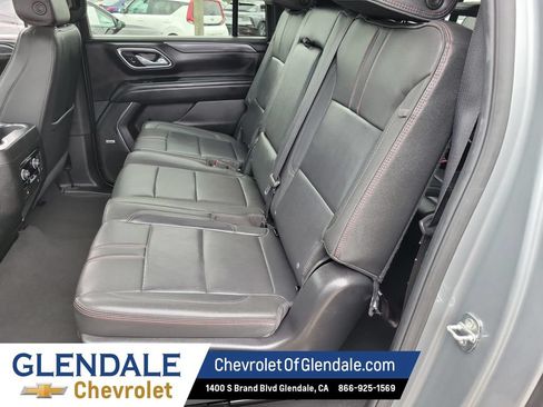 Used 2024 Chevrolet Suburban RST RWD image 21