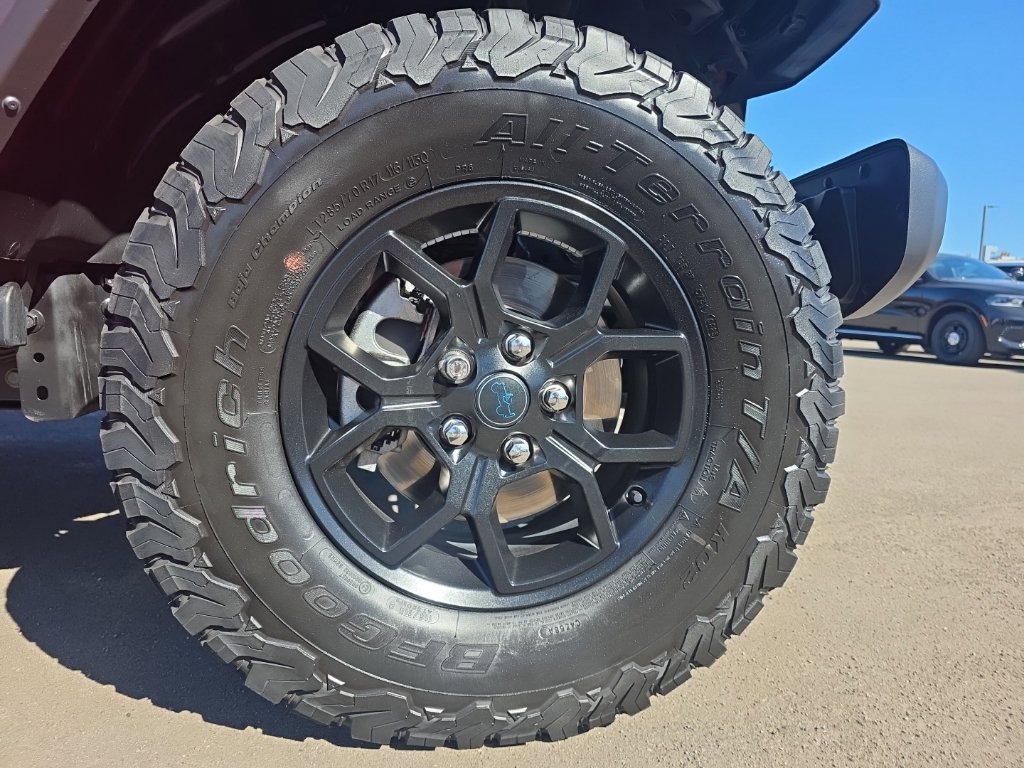 Used 2024 Jeep Wrangler Unlimited AWD/4WD image 9