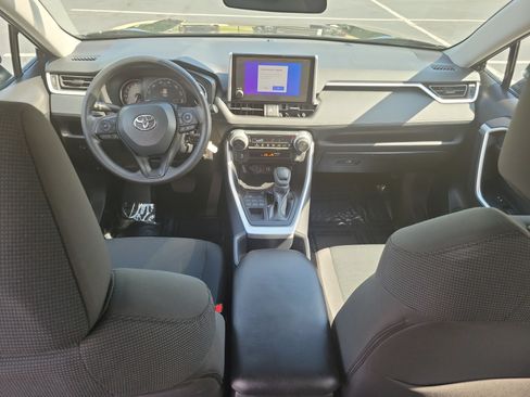 Certified 2025 Toyota RAV4 LE AWD/4WD image 14