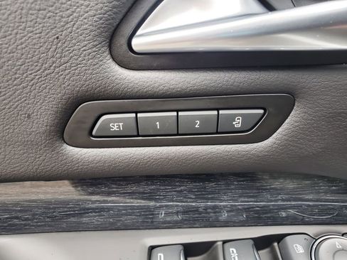 Certified 2023 Cadillac XT4 Premium Luxury w/ Cold Weather Package image 17