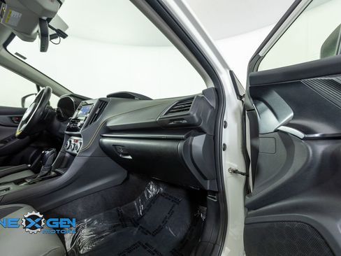 Used 2022 Subaru Crosstrek 2.5i Sport AWD/4WD image 36