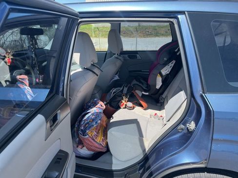 Used 2013 Subaru Forester 2.5X w/ Alloy Wheel Pkg AWD/4WD image 9