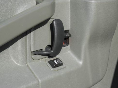 Used 2020 GMC Savana 2500 w/ Driver Convenience Package image 39