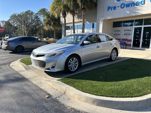 Used 2013 Toyota Avalon XLE Premium image 7