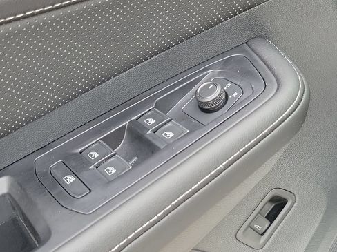 Certified 2026 Volkswagen Atlas SE FWD image 28