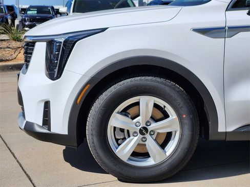 New 2026 Kia Sorento LX image 5