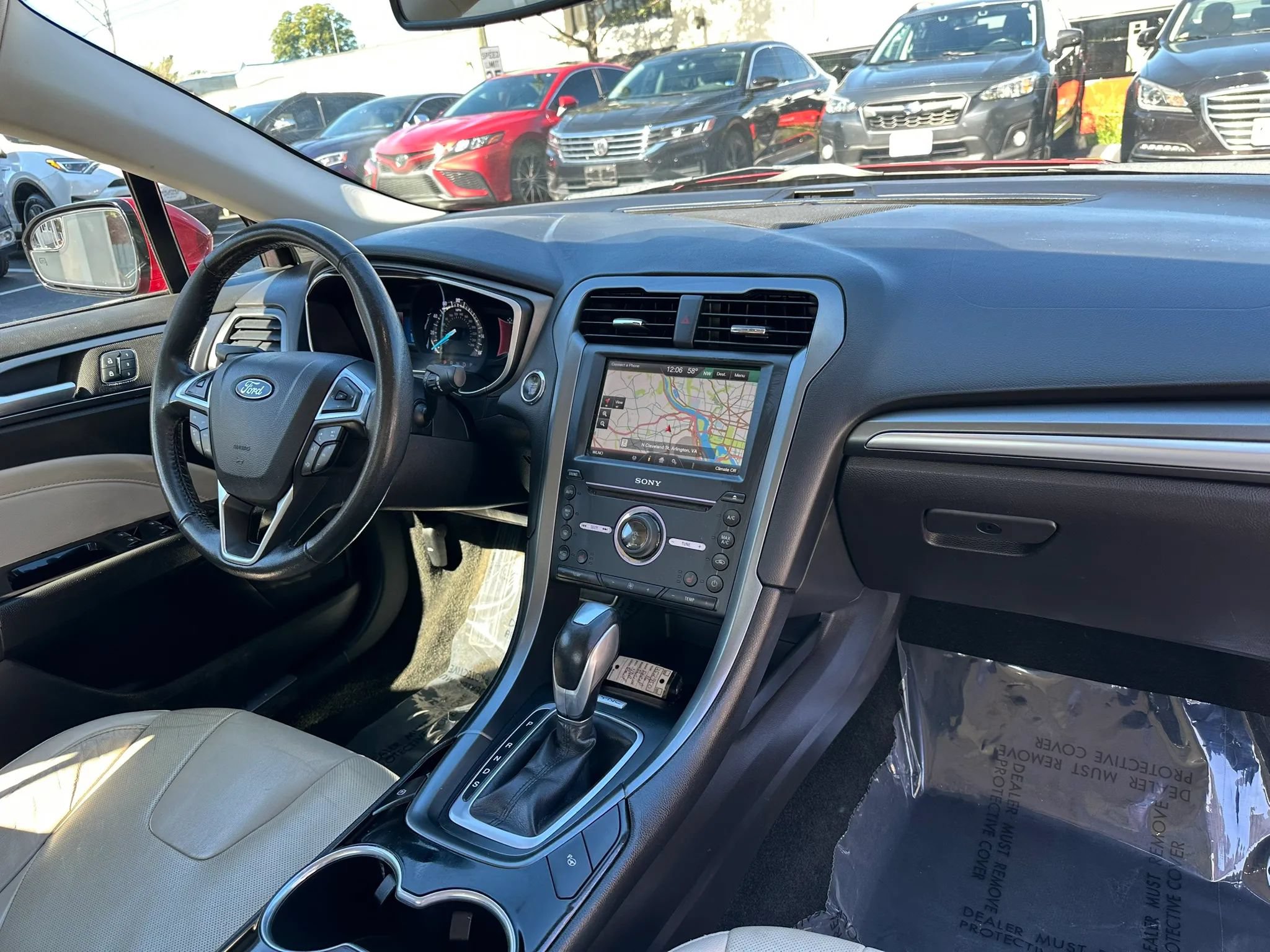 Used 2016 Ford Fusion Titanium AWD/4WD image 17