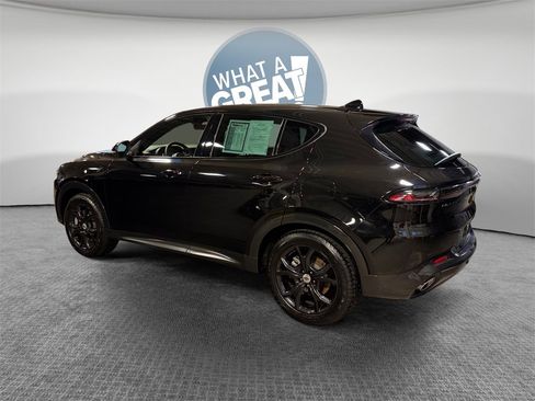 Used 2024 Dodge Hornet R/T Plus w/ R/T Blacktop Package image 6