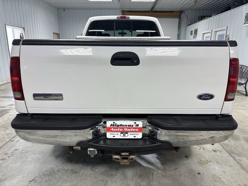 Used 2005 Ford F250 XLT image 6