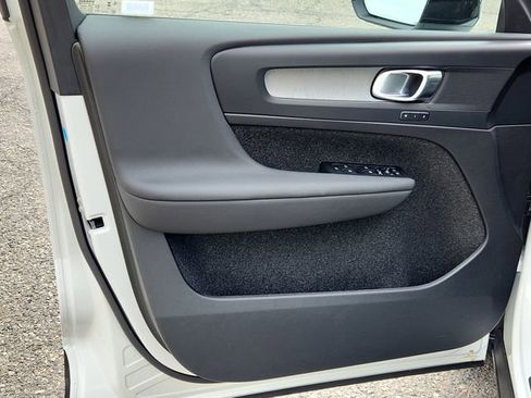 New 2026 Volvo XC40 B5 Plus w/ Climate Package image 9