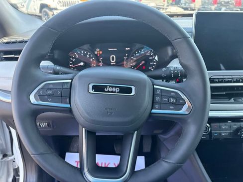 Used 2025 Jeep Compass Limited AWD/4WD image 20