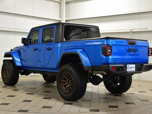 Used 2024 Jeep Gladiator Sport image 7