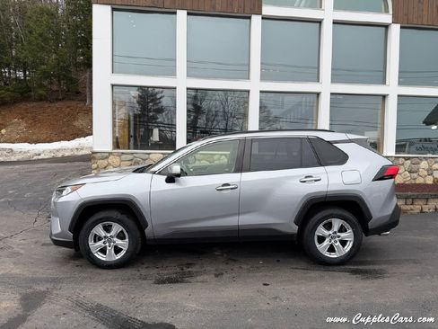 Used 2019 Toyota RAV4 XLE w/ Convenience Package image 13