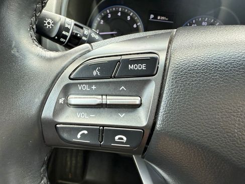 Used 2021 Hyundai Kona Ultimate w/ Cargo Package image 36