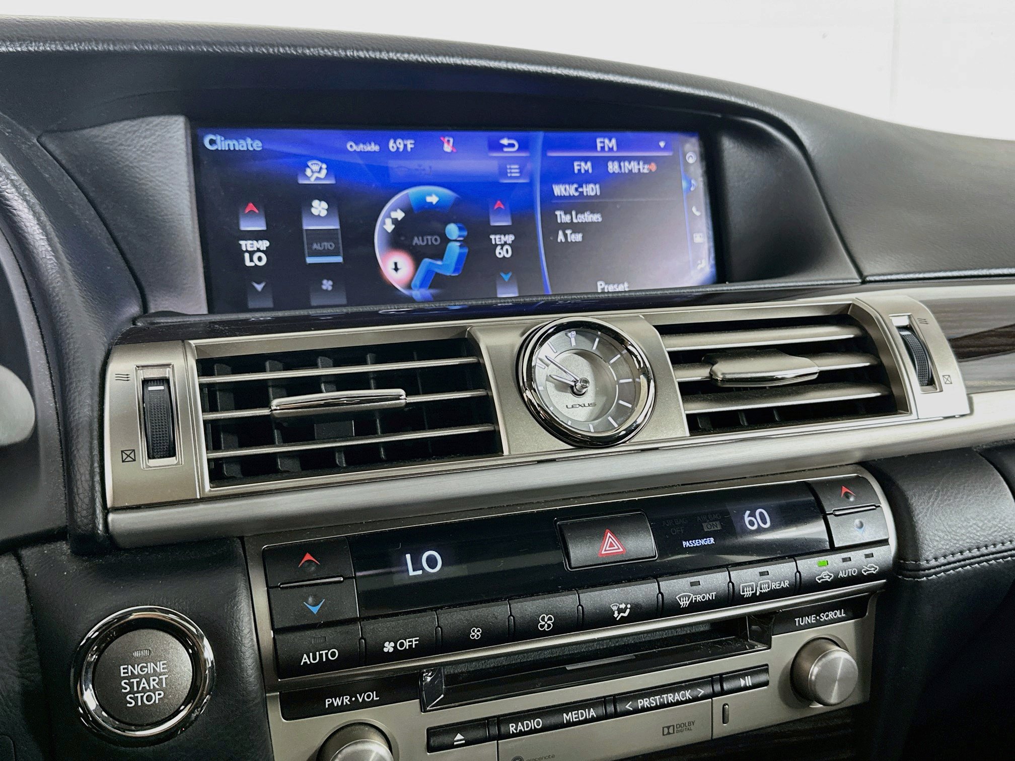 Used 2016 Lexus LS 460 w/ Comfort Package RWD image 24