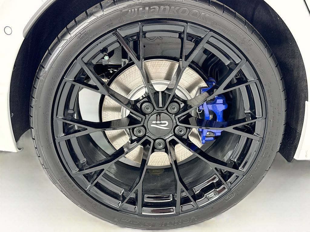 New 2026 Volkswagen Golf w/ Euro Style Package AWD/4WD image 32