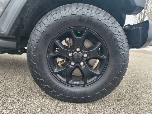 Used 2021 Jeep Wrangler Unlimited Willys image 27