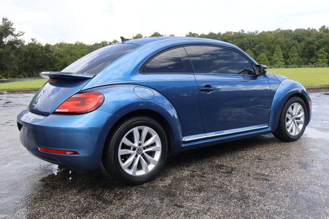 Used 2017 Volkswagen Beetle 1.8T Classic FWD image 8