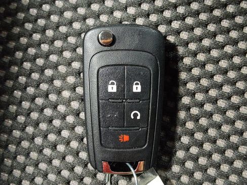 Used 2017 Chevrolet Equinox LT w/ Convenience Package image 32