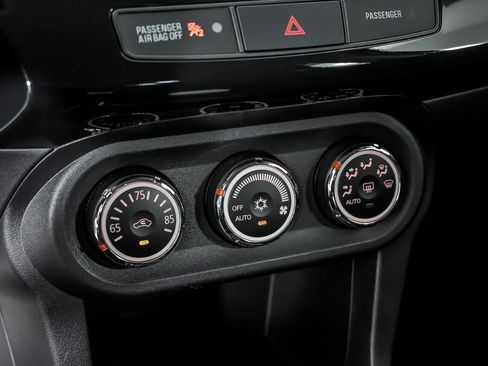 Used 2014 Mitsubishi Lancer Evolution GSR image 29