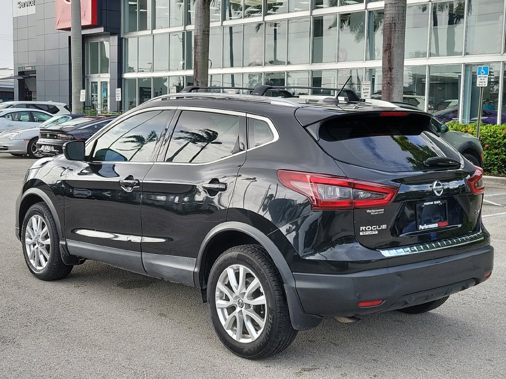 Certified 2020 Nissan Rogue Sport SV FWD image 10