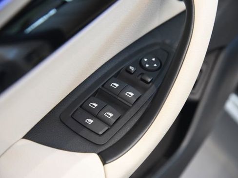 Certified 2022 BMW X1 xDrive28i w/ Premium Package image 11