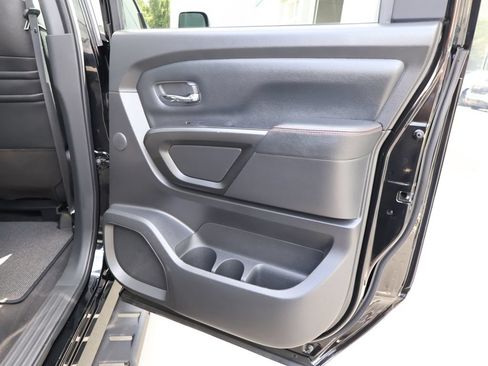 Used 2021 Nissan Titan PRO-4X w/ Pro-4x Convenience Package AWD/4WD image 37
