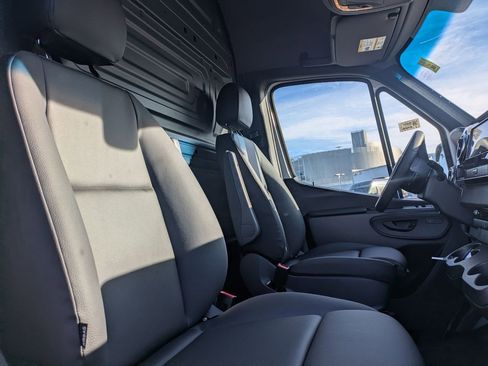 New 2026 Mercedes-Benz Sprinter 144 Cargo image 9