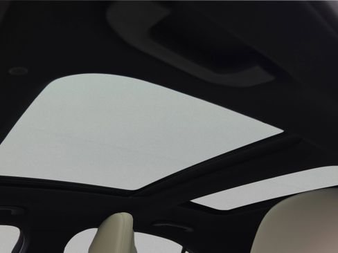 Used 2023 Mercedes-Benz C 300 Sedan image 11