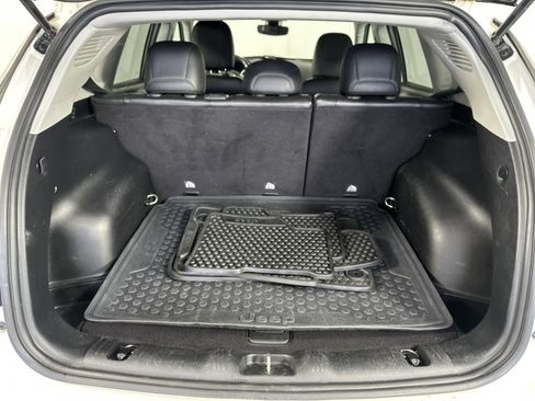 Used 2018 Jeep Compass Latitude w/ Popular Equipment Group image 14