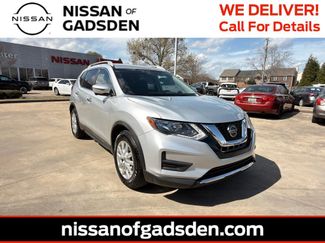 Used 2018 Nissan Rogue SV w/ Premium Package video 1