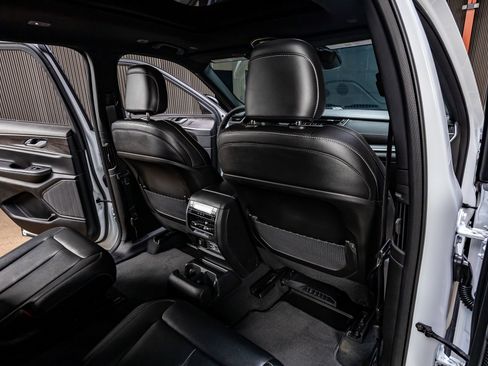 Used 2025 Jeep Grand Cherokee L Limited RWD image 28