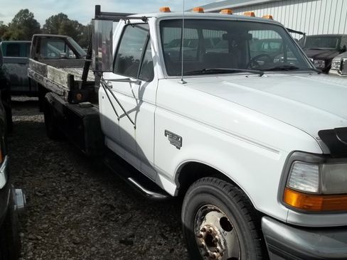 Used 1997 Ford F350 2WD Regular Cab image 4