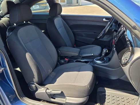 Used 2019 Volkswagen Beetle 2.0T S FWD image 12