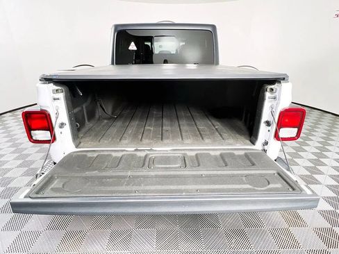 Used 2022 Jeep Gladiator Sport image 25