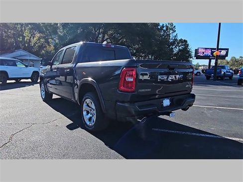 New 2026 RAM 1500 4x4 Crew Cab image 26